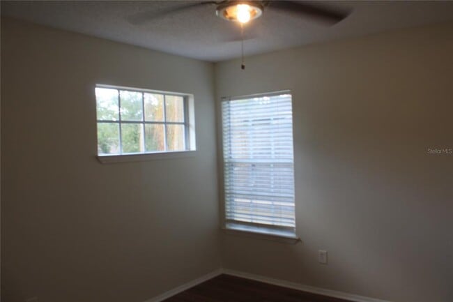 Building Photo - 10579 Satinwood Cir