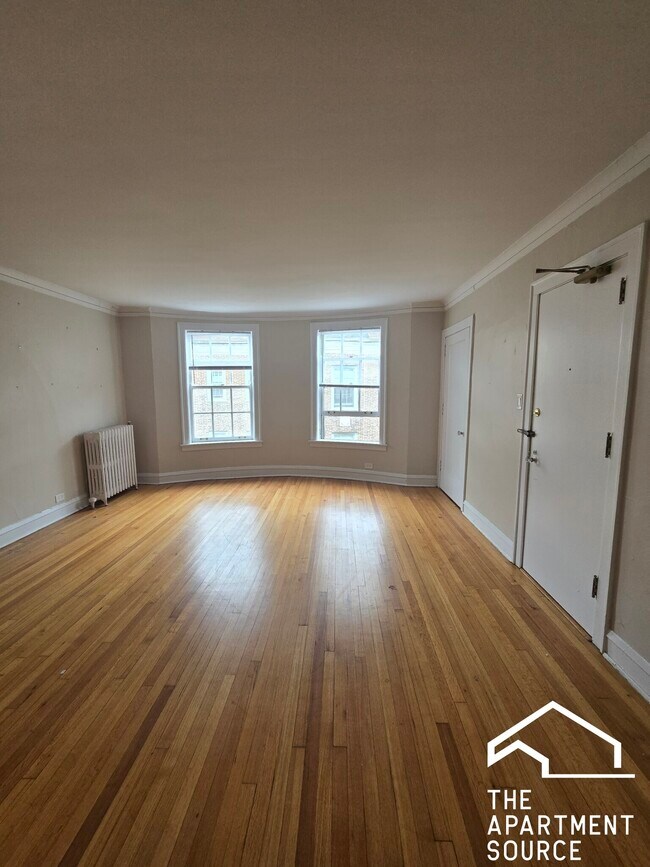 Primary Photo - 909 Elmwood Ave