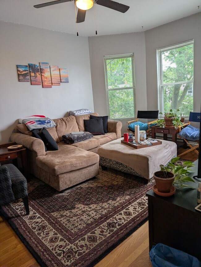 Building Photo - SEPTEMBER 1 - Dorchester Savin Hill 3 bedr...
