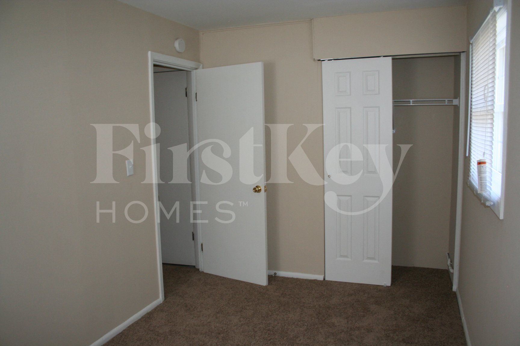 Building Photo - 9538 E 39th St