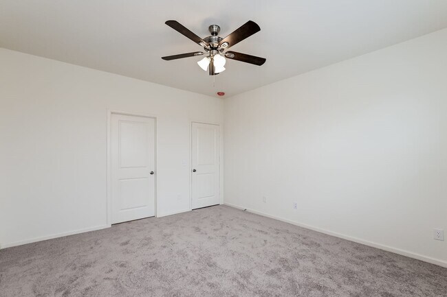 Building Photo - 27210 Clear Breeze Dr