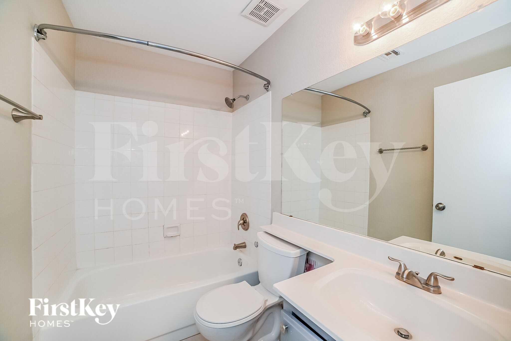 Building Photo - 5057 W Chicago Cir S