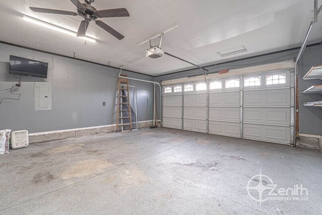 Building Photo - 15408 NE 90th St