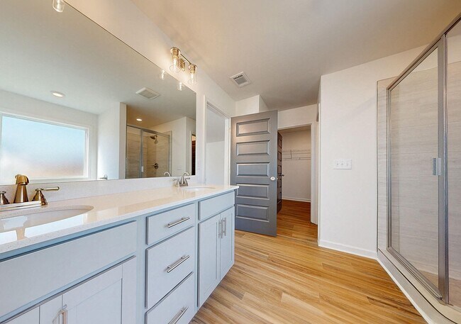 Building Photo - Quinn Residences at Dorchester Place