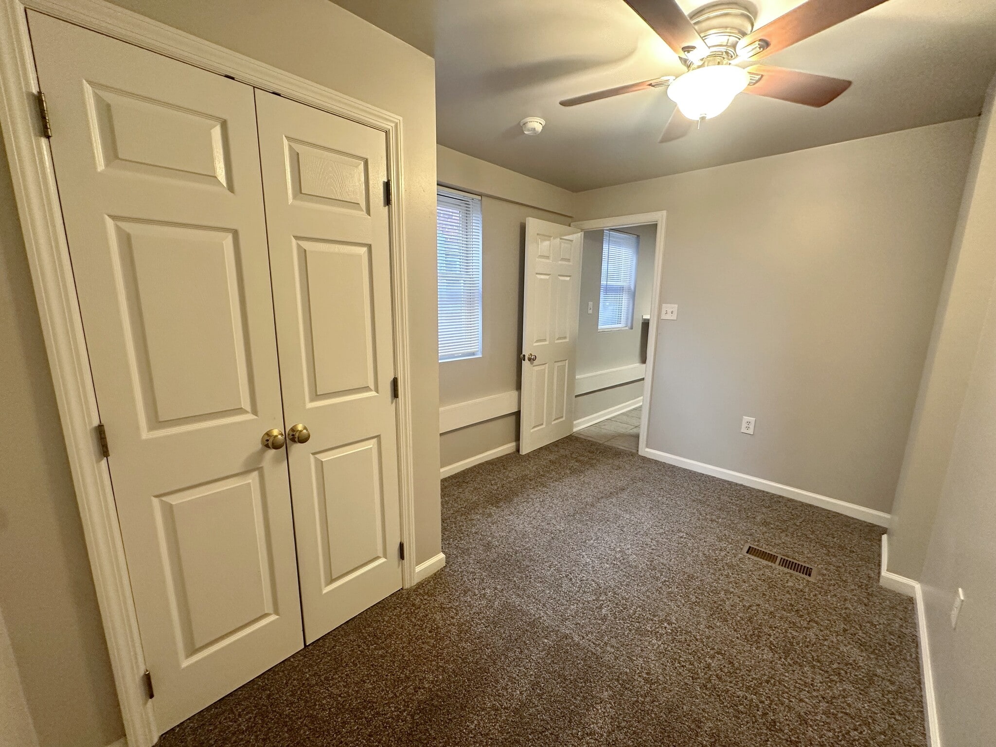 Building Photo - 1016 Bingham St