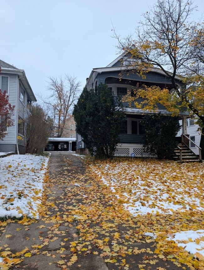 Building Photo - 3160 Meadowbrook Blvd