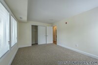 Building Photo - 6 Westgate Dr
