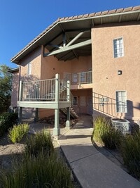 Building Photo - Cute and Cozy 2Br/2Ba second floor Condo in The Summit