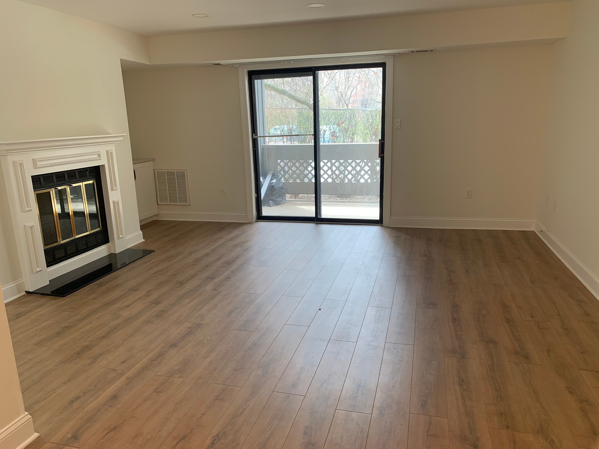 Building Photo - 35 Windbrooke Cir