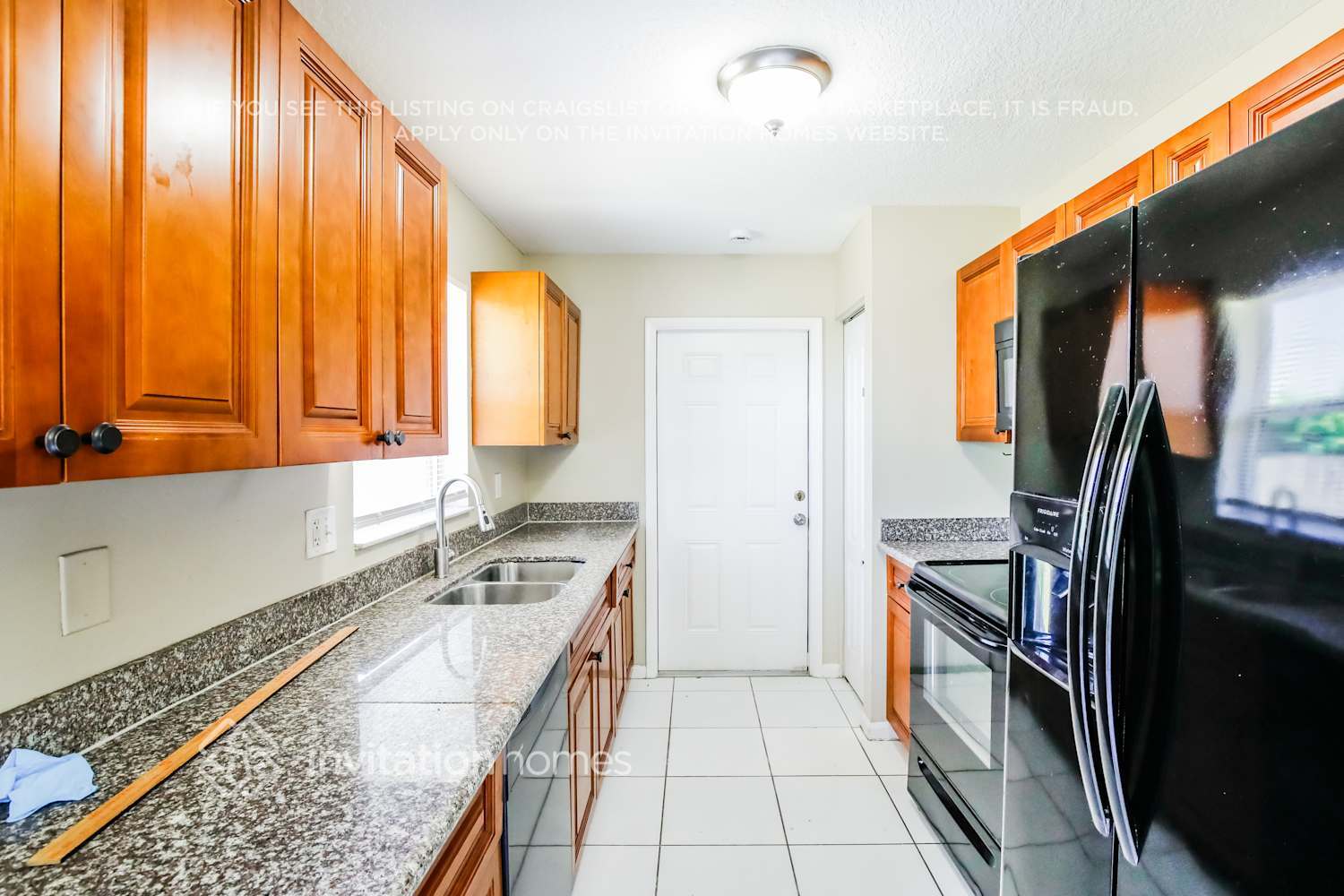 Building Photo - 1672 W Breezy Ln