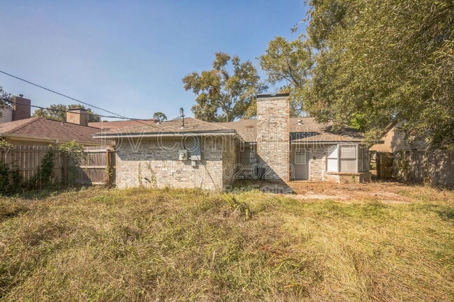 Building Photo - 9830 Cherokee St