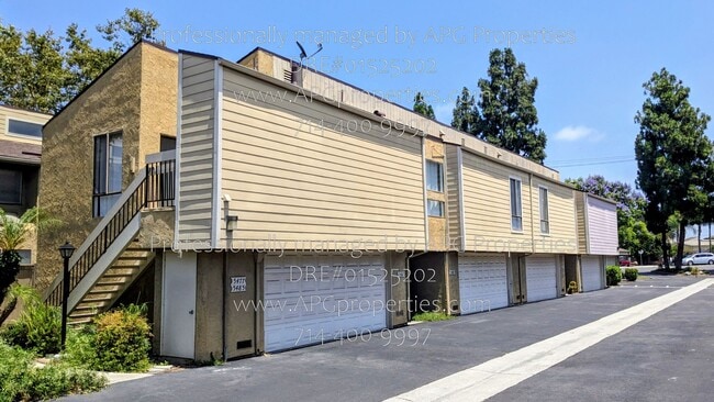 Building Photo - 5477 Twin Lakes Dr
