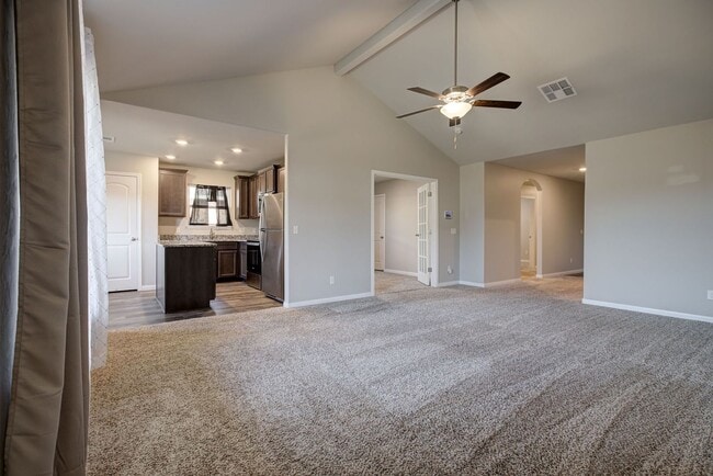 Building Photo - $500 Off the First Full Months Rent!!