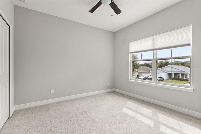 Building Photo - 2813 Roseglen Way