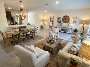 Building Photo - 6579 SW 81st Lp