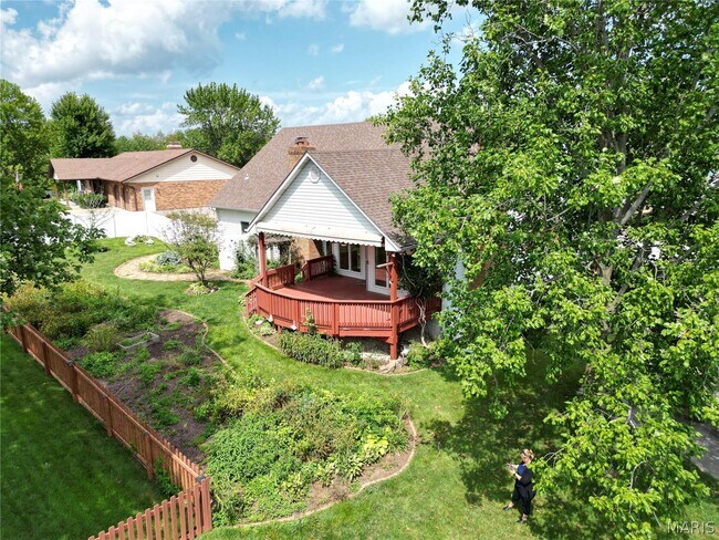 Building Photo - 4 Grayson Ridge Dr