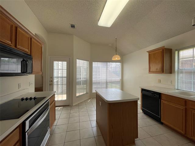 Building Photo - 6004 Cave River Dr