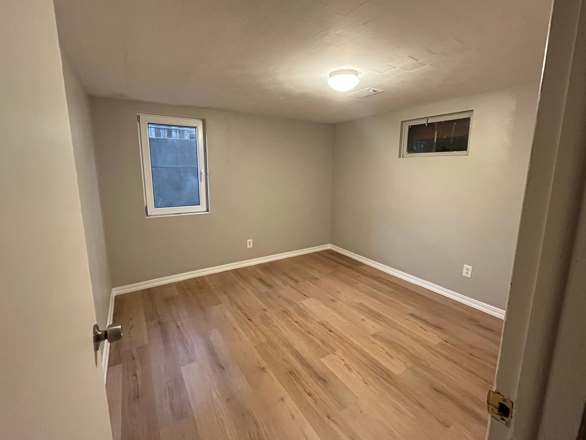 Building Photo - 2020 S Fox St
