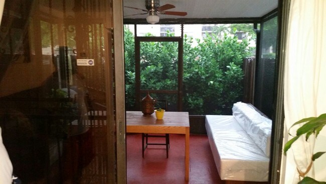 Building Photo - 12253 SW 16th Terrace