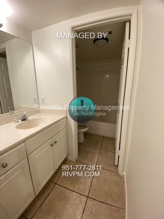 Building Photo - 44516 Penbrook Ln