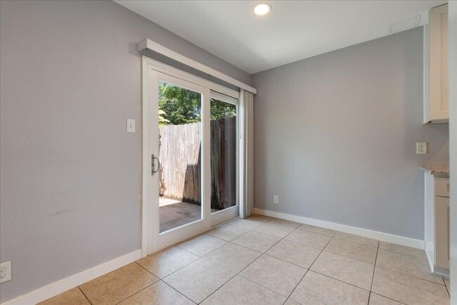 Building Photo - 1703 Coronado Hills Dr