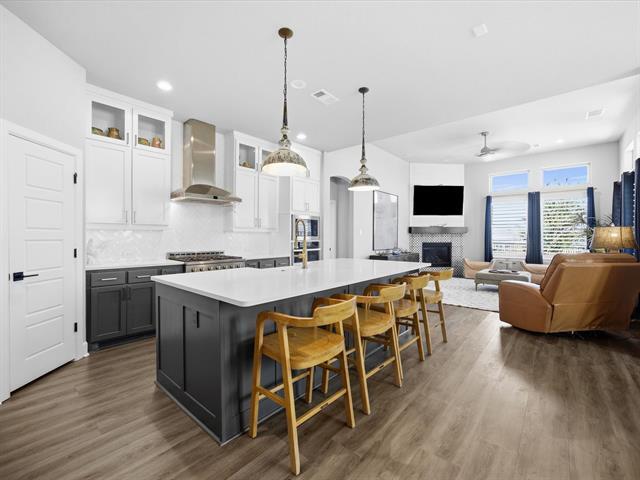 Building Photo - 2325 Offerande Dr