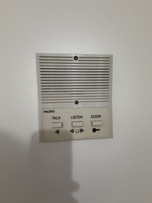 Building Photo - 522 Saratoga St