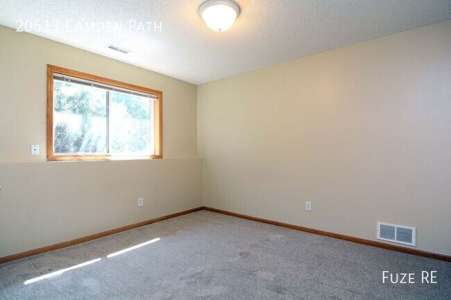 Building Photo - 20513 Camden Path