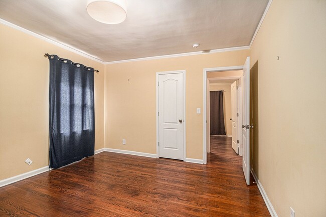Building Photo - 3/2 Bungalow in Kirkwood