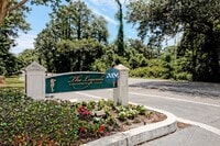 Building Photo - Enjoy Coastal Living at its finest!