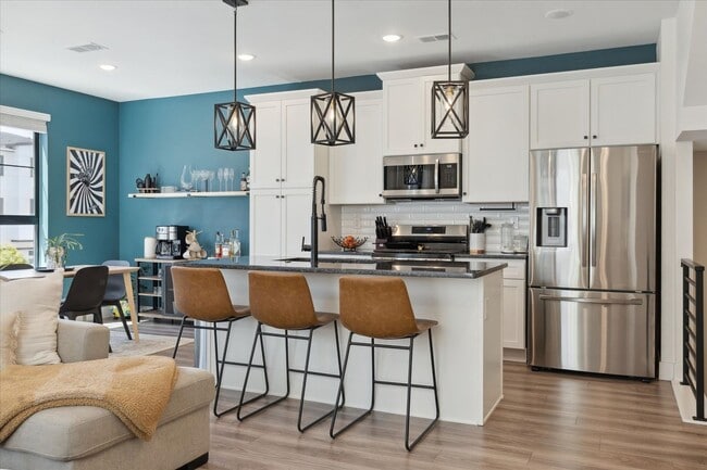 Building Photo - Modern 3BD, 2.5BA Virginia Village Townhome with 2-Car Garage