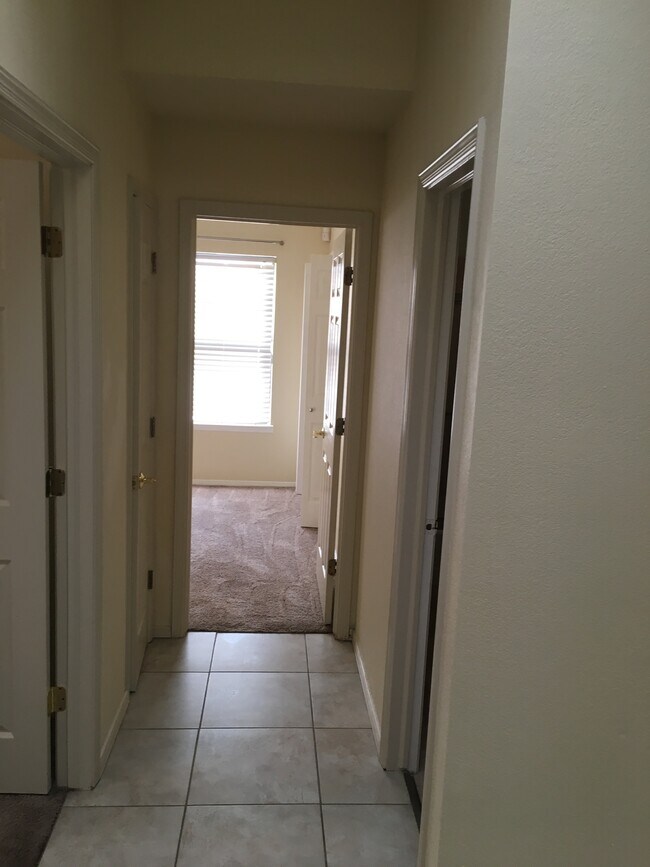 Building Photo - 5036 Shadow Mountain Rd