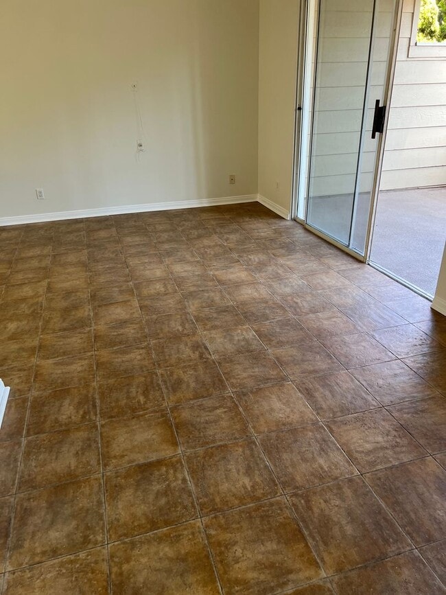 Building Photo - Spacious studio in the Seabridge Gated Com...