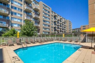 Building Photo - 350 G St SW