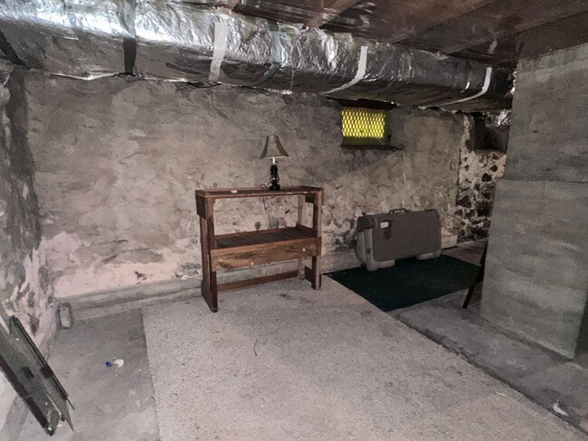 Building Photo - 120 N 4th Ave