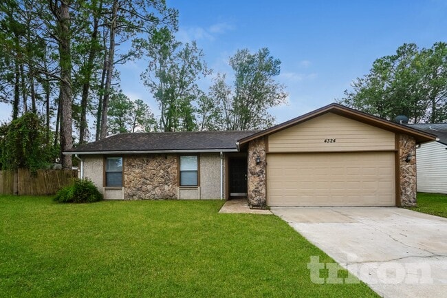 Building Photo - 4324 Queensway Dr