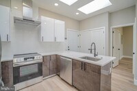 Building Photo - 1503 N Front St