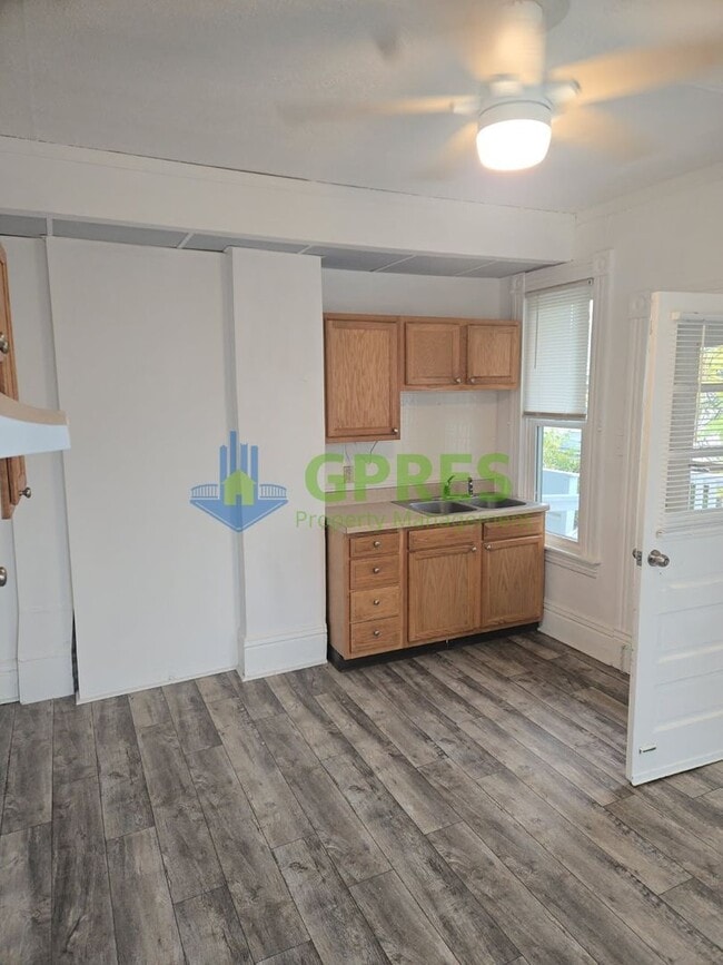 Building Photo - 159-161 Freeport Rd