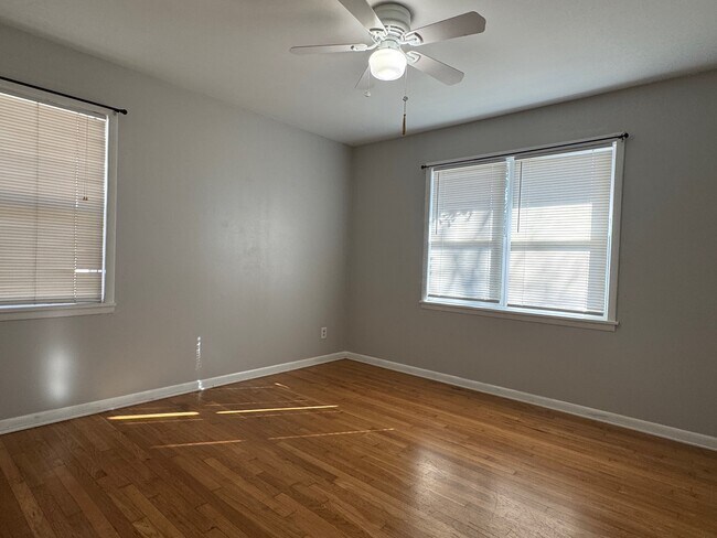 Building Photo - 110 W Virginia Ave