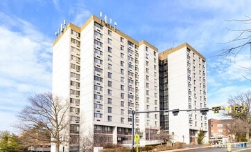 Building Photo - 60 Strawberry Hill Ave
