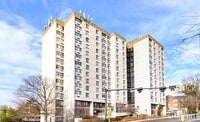 Building Photo - 60 Strawberry Hill Ave