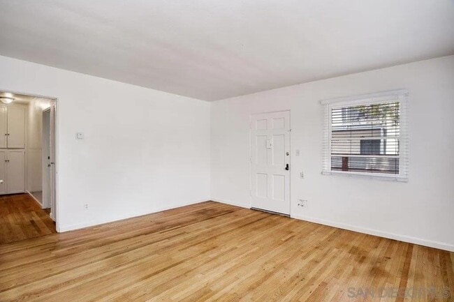 Building Photo - 4515 Wilson Ave