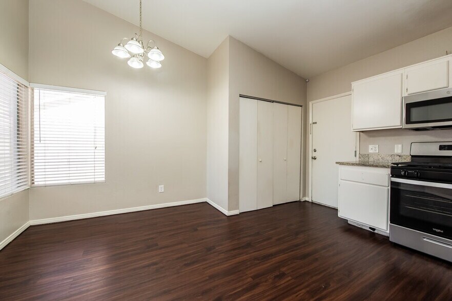 Building Photo - 4617 Rachel Ann