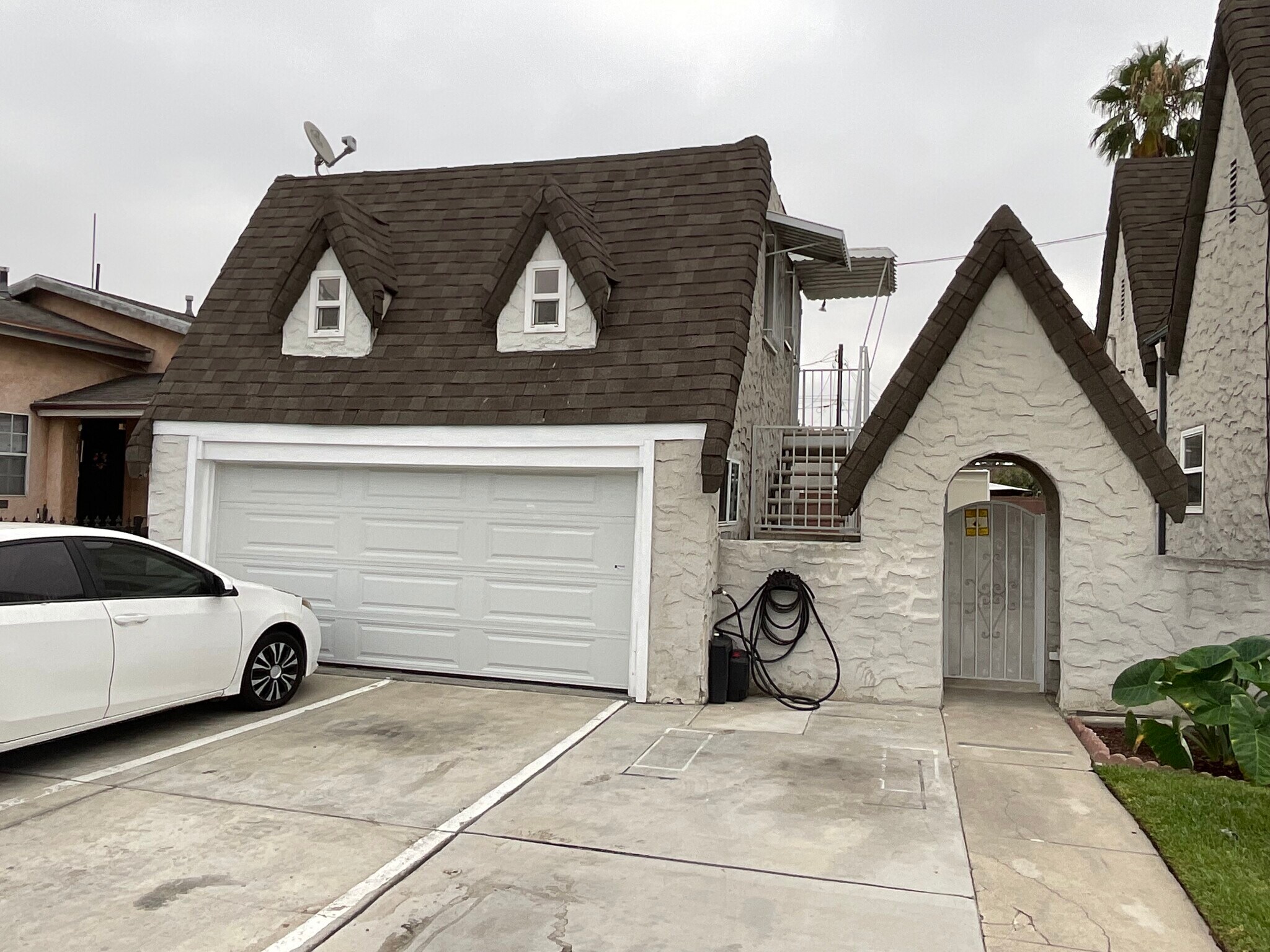 Building Photo - 3031 Saturn Ave