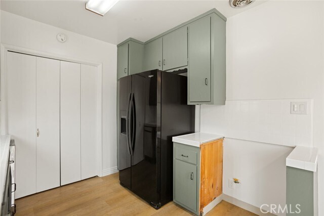 Building Photo - 740 W 27th St