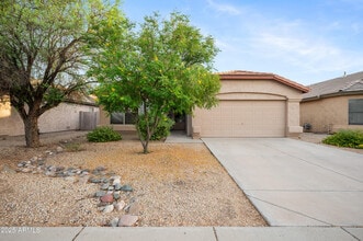 Building Photo - 4515 E Lone Cactus Dr