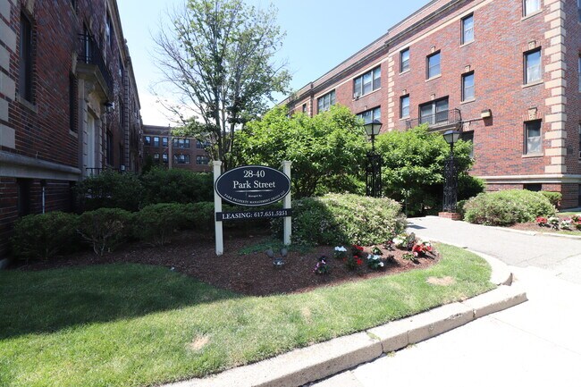 Primary Photo - 30 Park St
