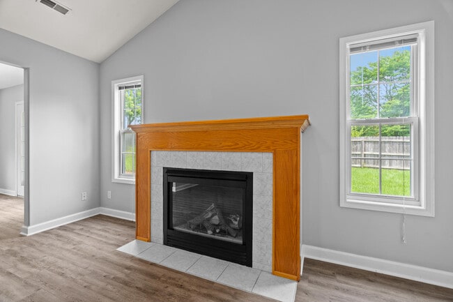 Building Photo - 5909 Kelsey Dr
