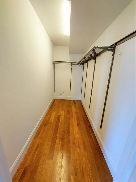 Building Photo - 55 Crawford St