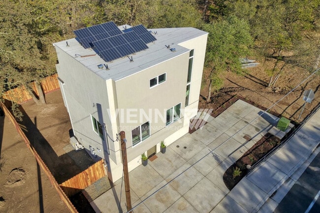 Building Photo - 7437 Antelope Rd